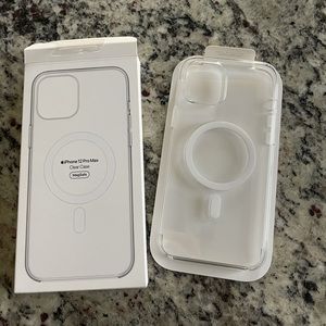 iPhone 12 Pro Max clear MagSafe case